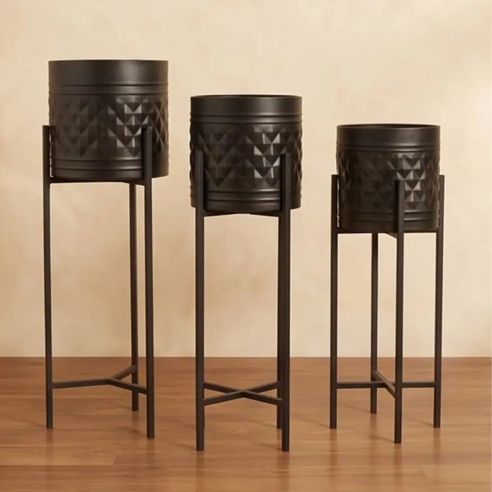 Aria Black Elevated Metal Planter Set of 3 with Tall Stands