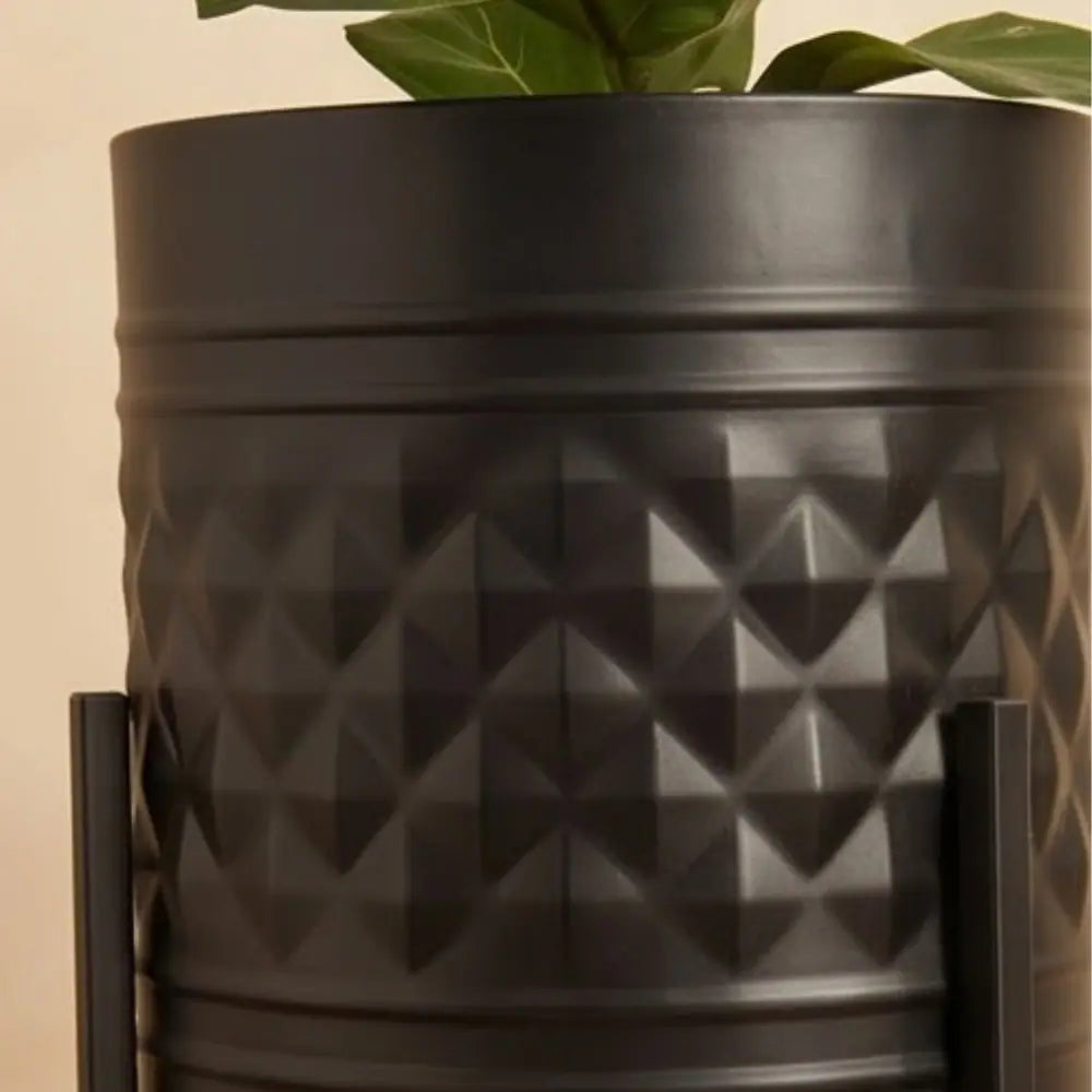 Aria Black Elevated Metal Planter Set of 3 with Tall Stands