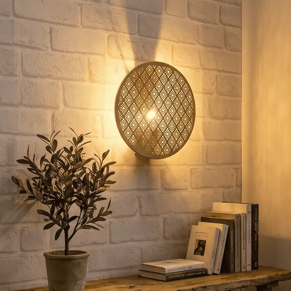 Metal Engraved Wall Sconce Golden Decorative Wall Lamp