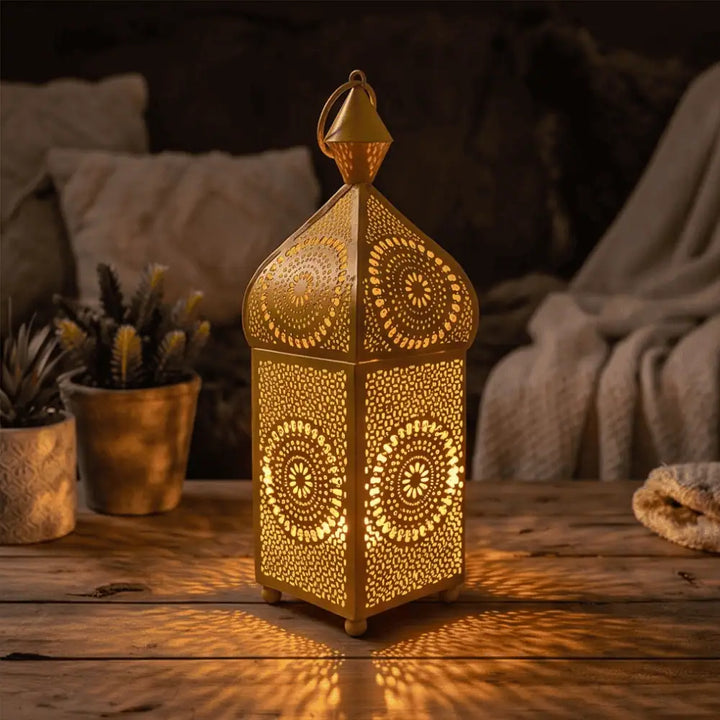 Metal Table Top Candle Holder Lantern For Home Decoration